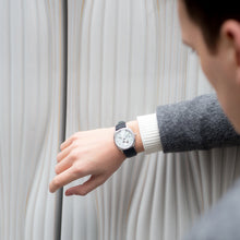 Load image into Gallery viewer, MERIDIAN  LEATHER 38MM SILVER NAVY
