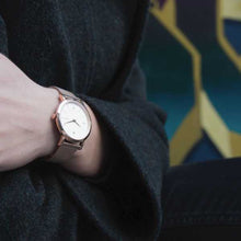 Load image into Gallery viewer, Code Classic Leather 38mm Gold Black
