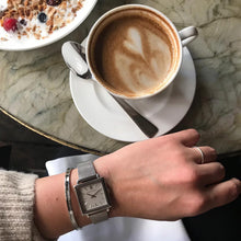 Load image into Gallery viewer, Classic Gold Bangle
